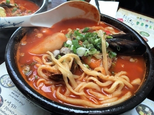 spicy seafood noodles kal guk su hangari bajirak kalgooksoo